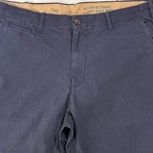 GAP "THE LIVED-IN" STRAIGHT LEG MEN'S DARK BLUE KHAKIS SIZE 38 X 32